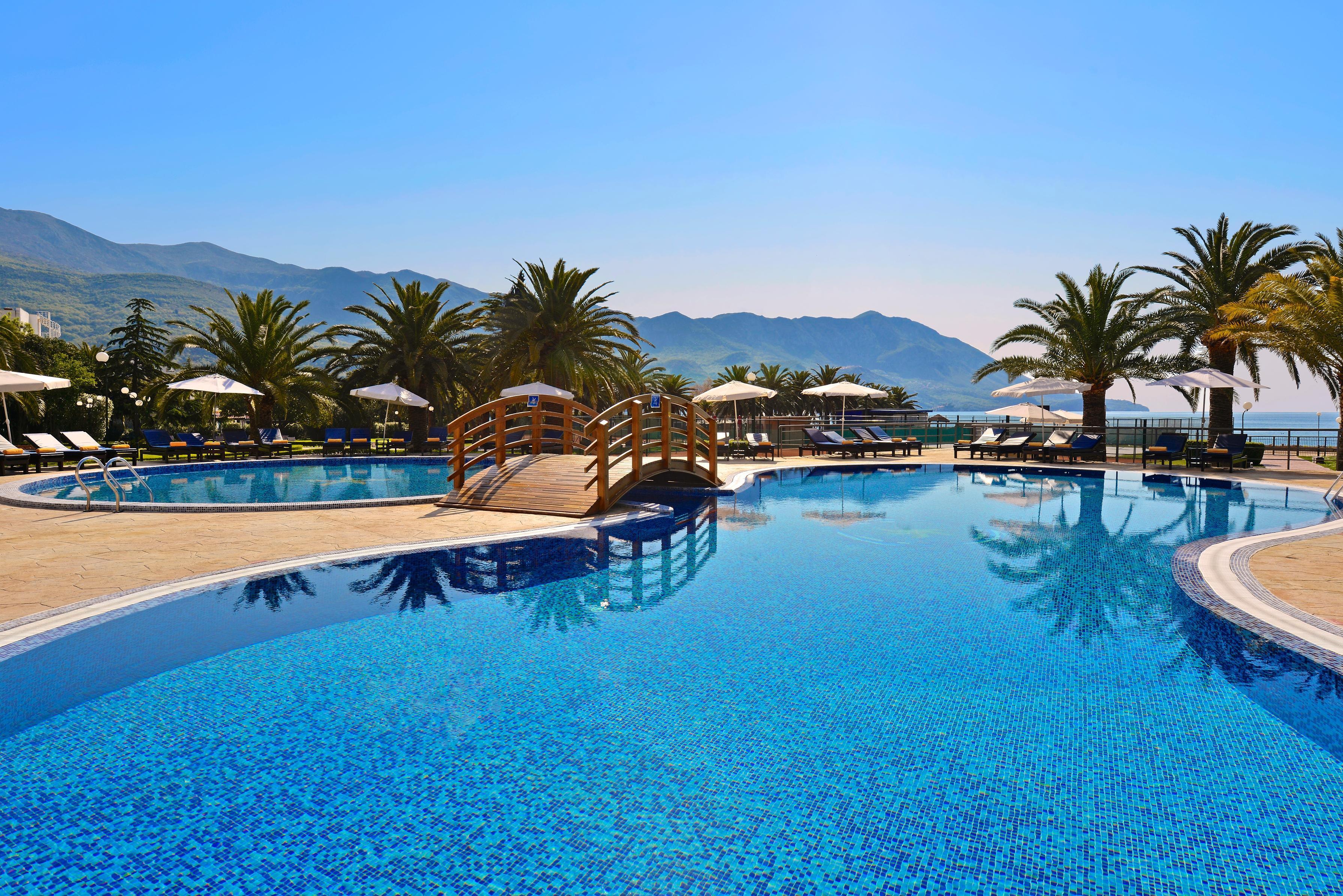 Iberostar Waves Bellevue Hotel 4*