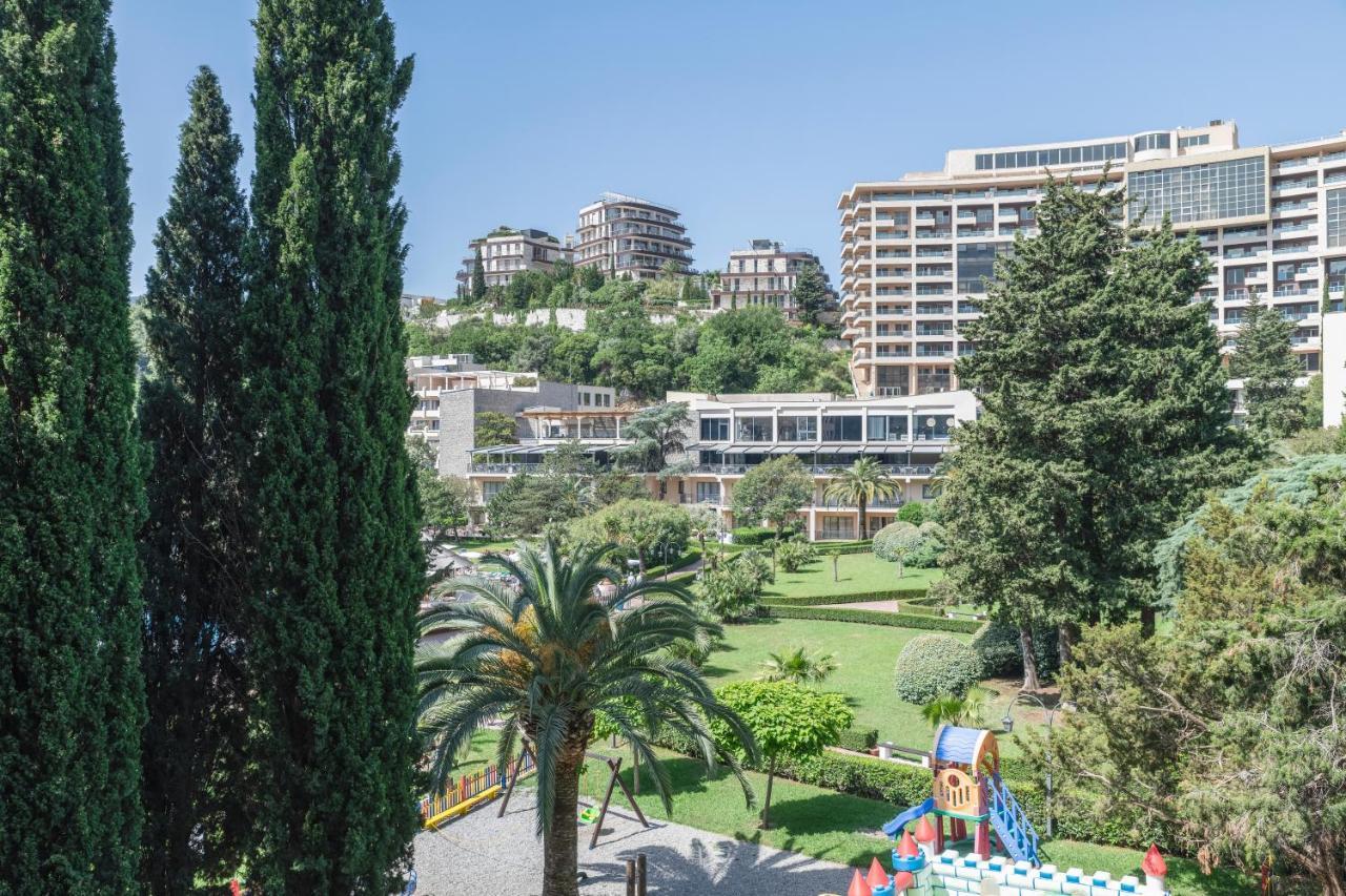Hotel Iberostar Waves Bellevue 4*