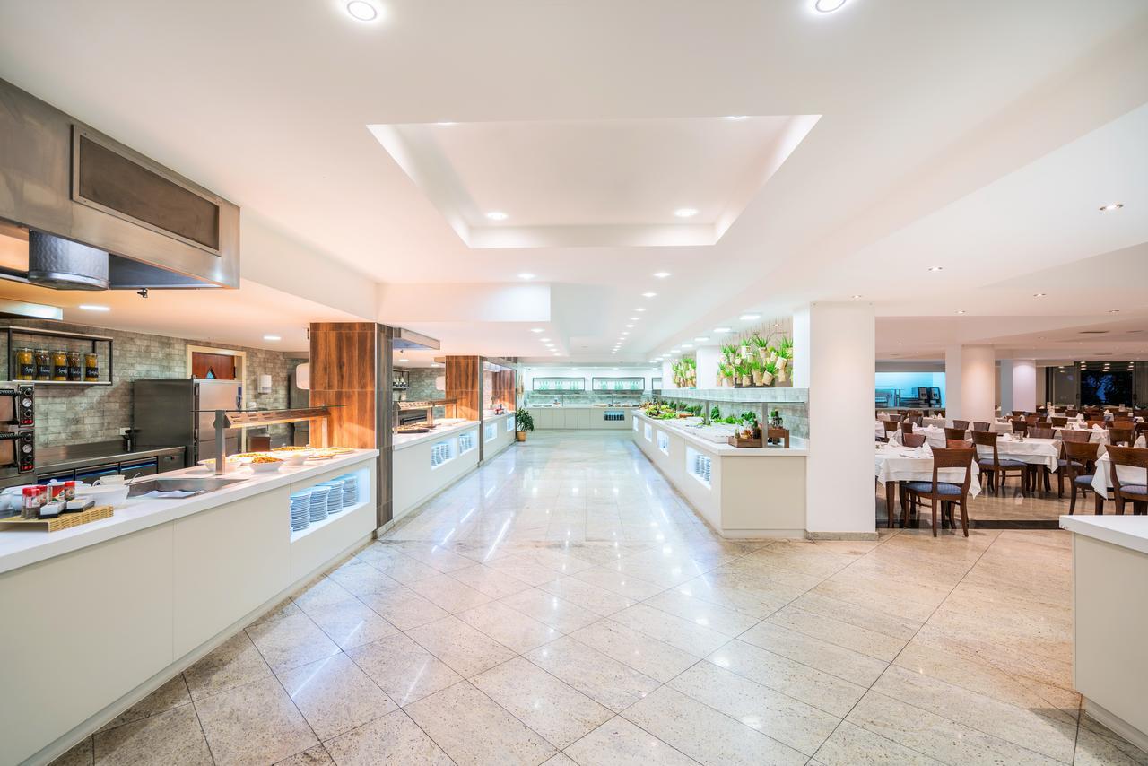 Hotel Iberostar Waves Bellevue 4*