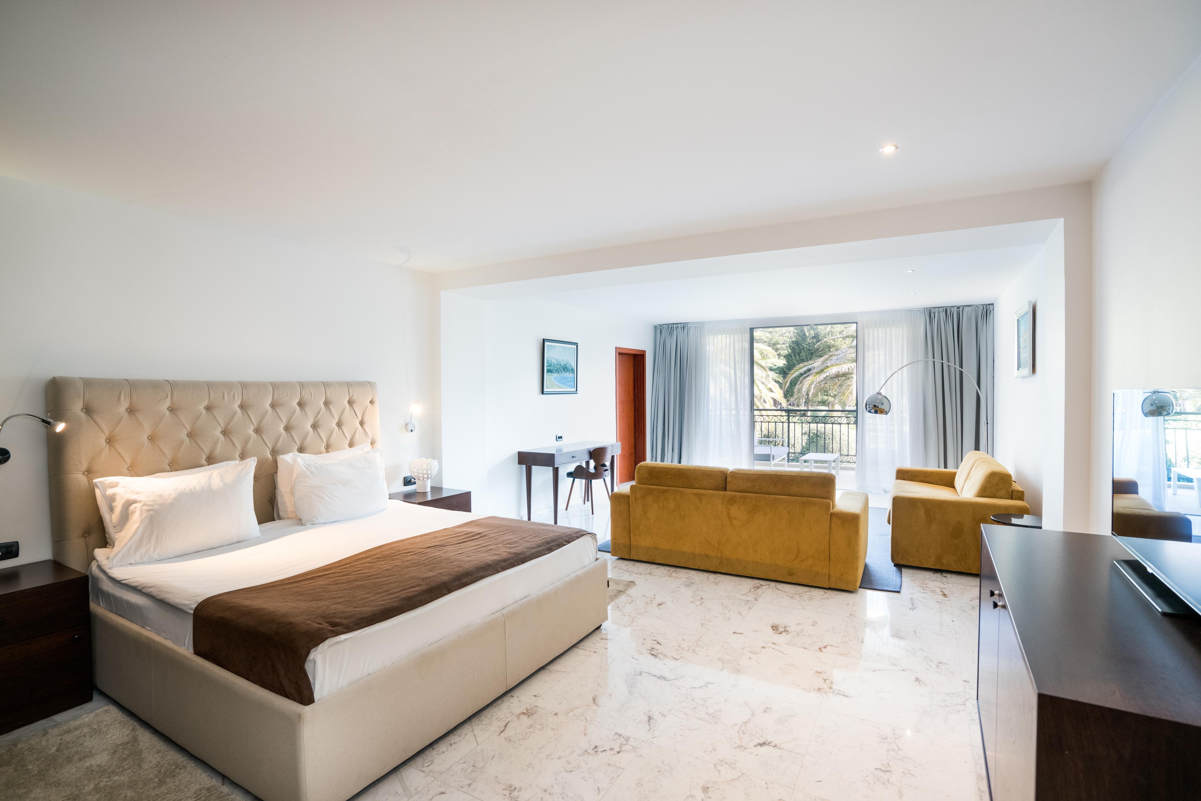 Iberostar Waves Bellevue Hotel 4*