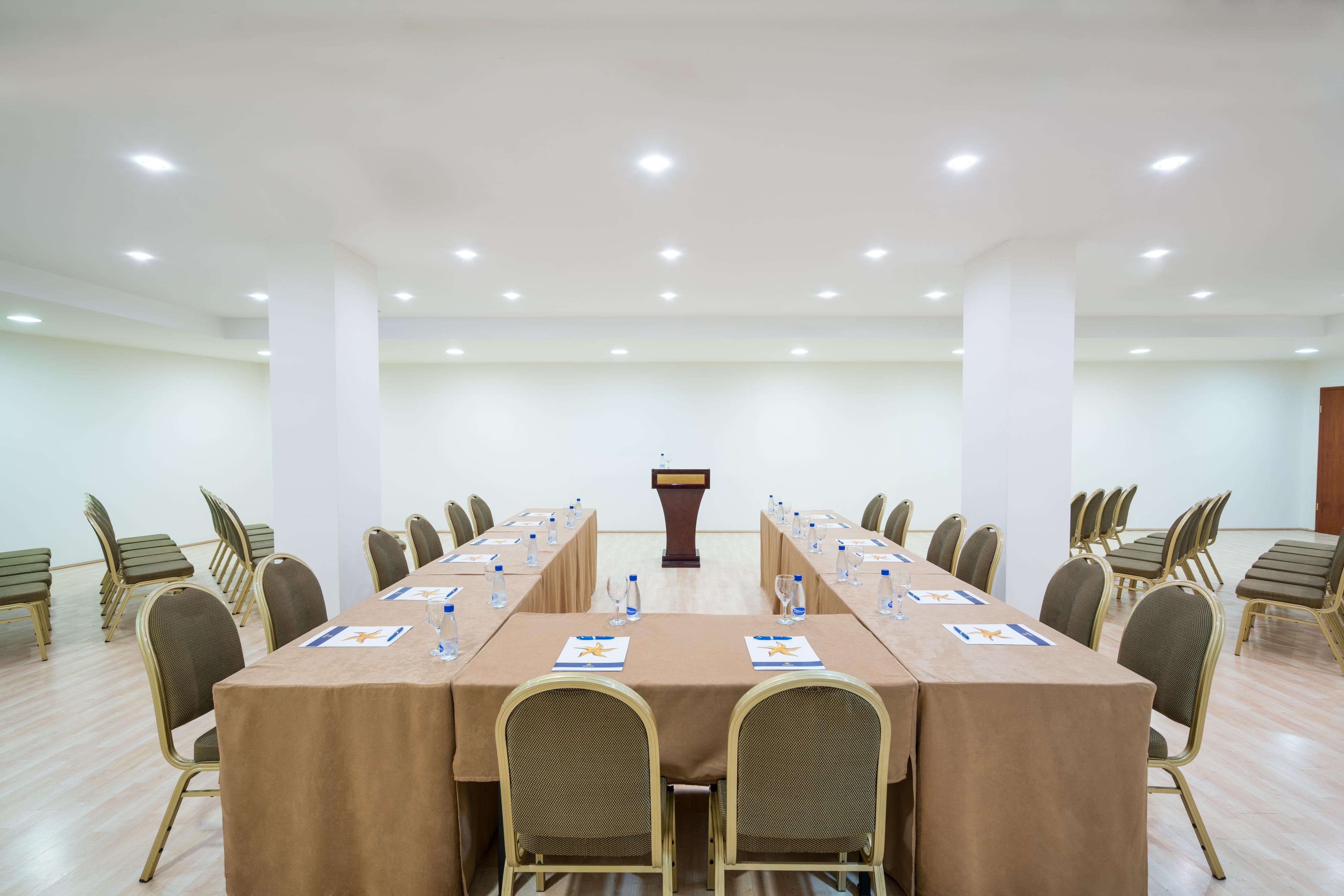 Iberostar Waves Bellevue 4* Becici (Budva)