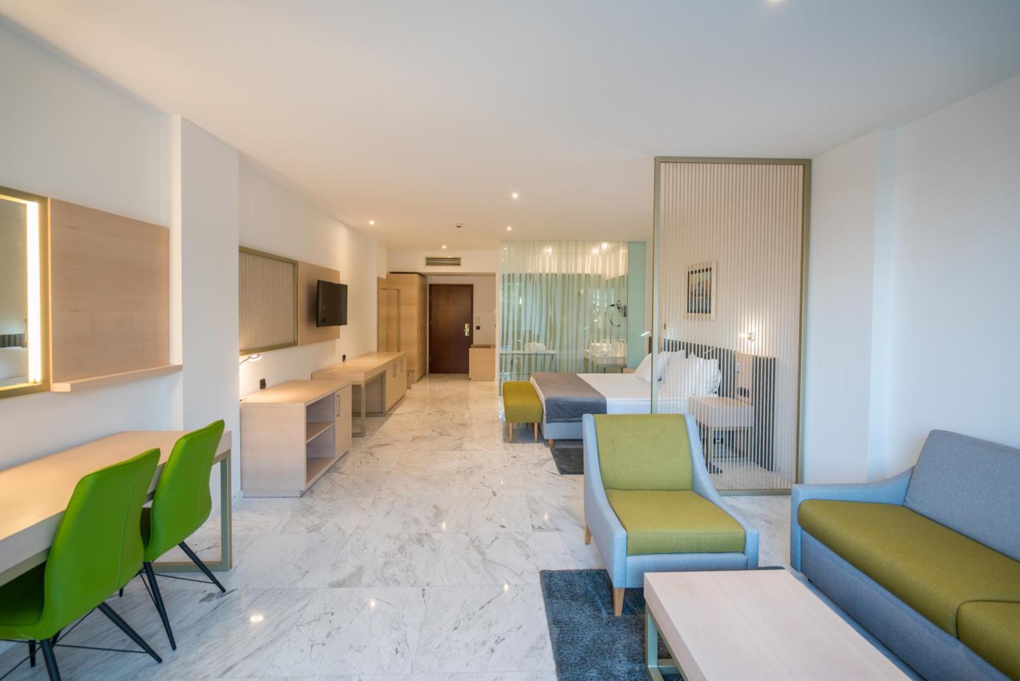 Iberostar Waves Bellevue Hotel Bečići
