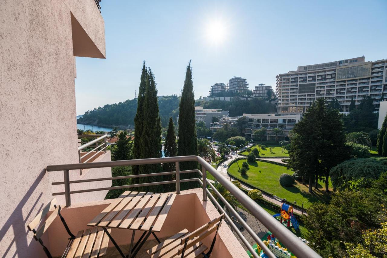 Hotel Iberostar Waves Bellevue 4*
